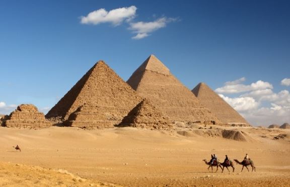 ピラミッドの謎は解明されるか？ピラミッド建設5つの謎